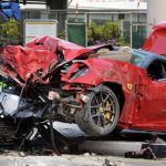 Brutal impacto de un Ferrari 599 GTO contra un taxi en Singapur