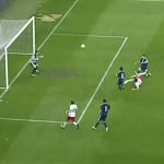 Golazo de 'tijera' de Robert Lewandowski