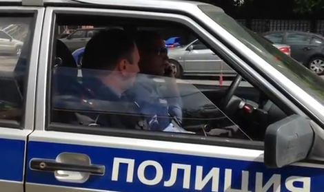 En Rusia la policía te obedece a ti