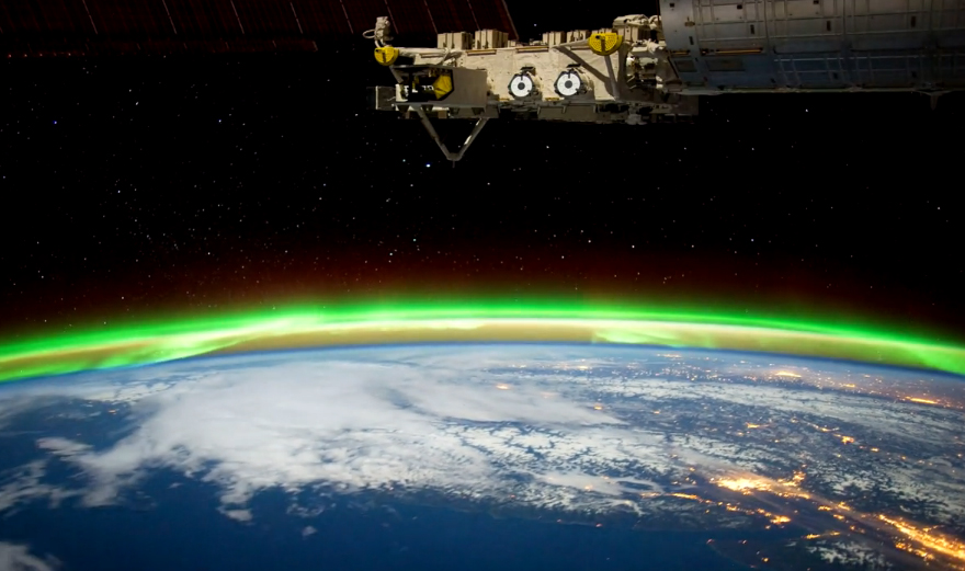 Bellísimas imágenes tomadas de noche desde la Estación Espacial Internacional