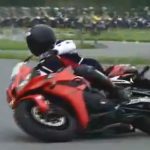 Un motorista japonés nos enseña a pilotar una Honda CBR 600 RR