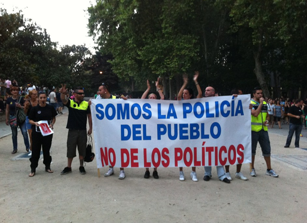 La pancarta más aplaudida de la manifestación del 19J en Madrid