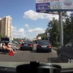 Así es como esperan a la policía en Rusia después de un pequeño accidente de tráfico