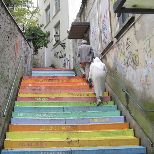 Scala, la escalera multicolor de Horst Gläsker