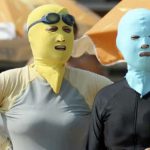 ''Facekini'', el bañador facial arrasa en las costas chinas