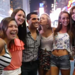 Experimento: Se hace pasar por un famoso en Times Square