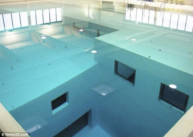 Nemo 33, la piscina interior más profunda del mundo