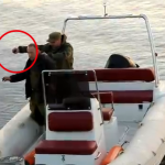 Dos rusos están pescando con granadas de mano y su inconsciencia casi acaba en tragedia