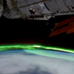 La Tierra iluminada desde la Estación Espacial Internacional