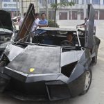 Un joven granjero chino construye su propio Lamborghini