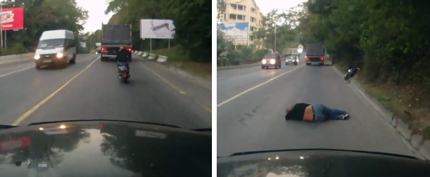 Una chica se queda dormida en la moto y choca contra un camión que viene por el otro carril