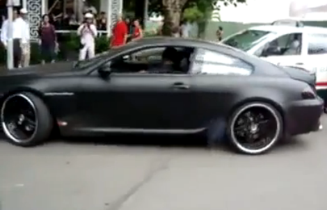 Gente que tiene un BMW M6 y no sabe conducirlo