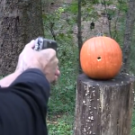 Cómo tallar una calabaza con una pistola