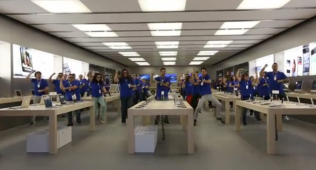 Lamentable inauguración de una Apple Store en Zaragoza