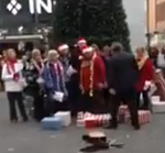 El espíritu de la Navidad llegó demasiado pronto a Basingstoke, Inglaterra y eso molestó mucho a un hombre
