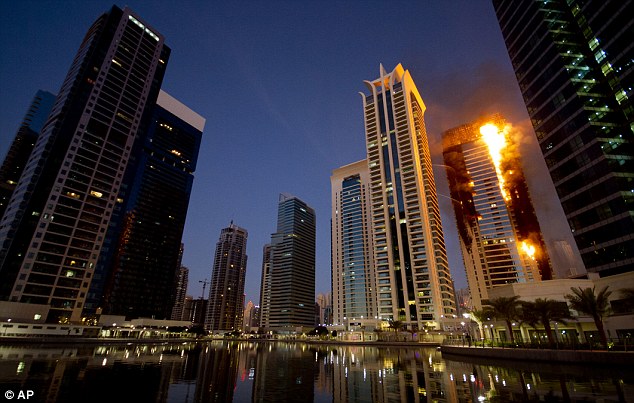 Incendio en la Torre Tamweel de Dubai