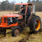 Tractor con un motor Volvo 240 Turbo B21et