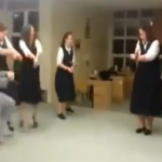 Hasta las monjas bailan el Gangnam Style