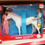 Barbie, Ken y su caballo