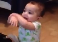 Un bebé de 7 meses bailando el Gangnam Style. No hay truco, mira