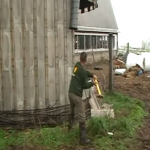 Cómo derribar un silo a martillazos