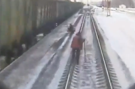 Un tren mata a un trabajador ferroviario en Donetsk, Ucrania