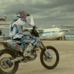 Robbie Maddison, Motocross freestyle en un cementerio de aviones