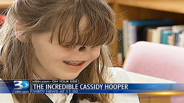 Cassidy Hooper, la adolescente que no tiene ojos ni nariz