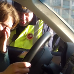 Un conductor lleva un hámster hablador en el coche y esto es lo que ocurre cuando lo para la policía