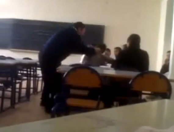 Un profesor le pega una paliza a un alumno de 10 años en un colegio de Melilla