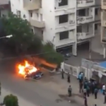 Un coche explota mientras que decenas de curiosos estaban viendo como ardía