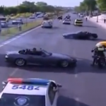 Drifteando delante de la policía