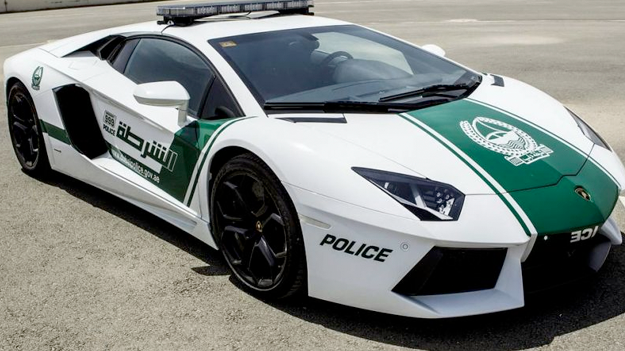 La policía de Dubai patrullará en Lamborghini Aventador