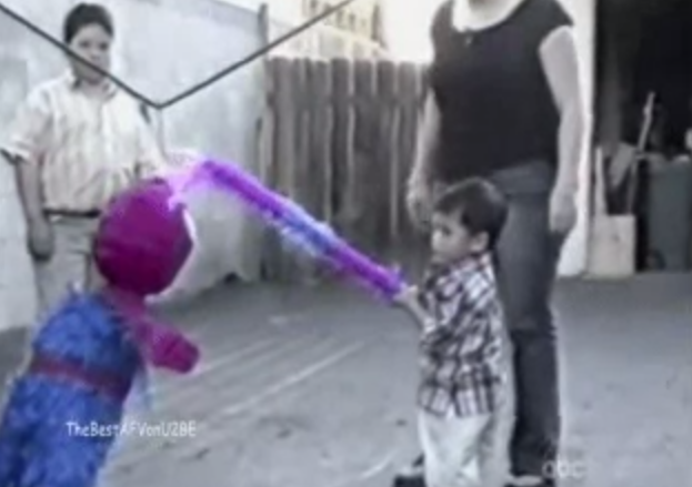 ¿A quién se le ocurre hacer una piñata de Spiderman?