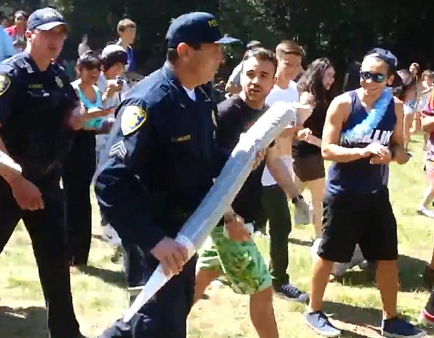 La policía requisa un porro de un metro y casi dos kilos en una universidad de California