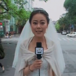 Una periodista china abandona su boda para informar sobre el terremoto en Sichuan
