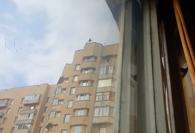 Salto desde la azotea de un edificio en Rusia