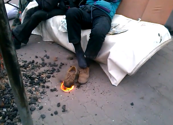 Disculpe señor, su zapato está ardiendo