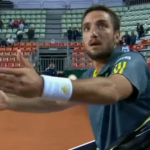 Viktor Troicki se vuelve loco y discute durante 4 minutos con el árbitro por un fallo en su contra