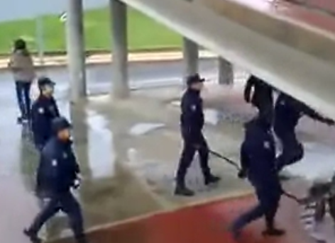 Agresiones de la policía a manifestantes en Salamanca