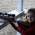 Un niño de 5 años mata a su hermana menor con un rifle en EEUU
