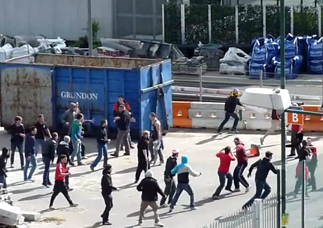 Pelea entre aficionados de Borussia Dortmund y Bayern de Múnich en Londres