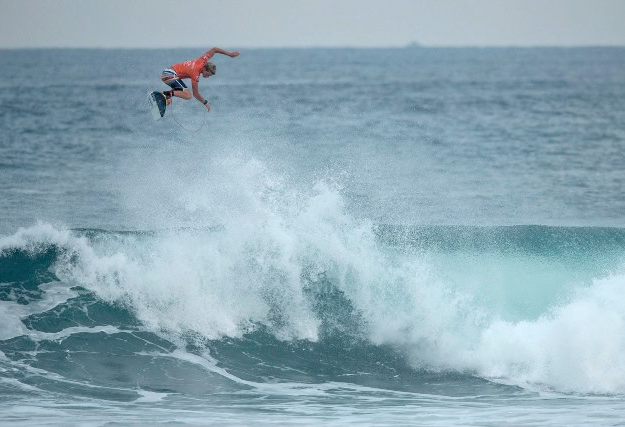 John John Florence: 10 puntos (Oakley Pro Bali)