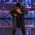 Kenichi Ebina, impresionante performance a lo Matrix en America’s Got Talent 2013