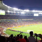 Todo el estadio Maracaná gritando: ''El pueblo unido jamás será vencido''