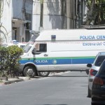 Una mujer policía mata a tiros a un violador cuando intentaba abusar de ella