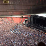 60.000 personas cantan Bohemian Rhapsody mientras esperan a Green Day en el Emirates Stadium