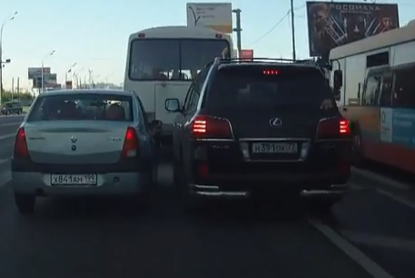 No por ir con un coche mejor tendrás prioridad