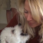 Nuevo vídeo de Fiona, la perra ciega que fue rescatada de la calle