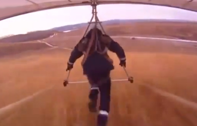 El hombre que pensó que podía volar con su ala delta